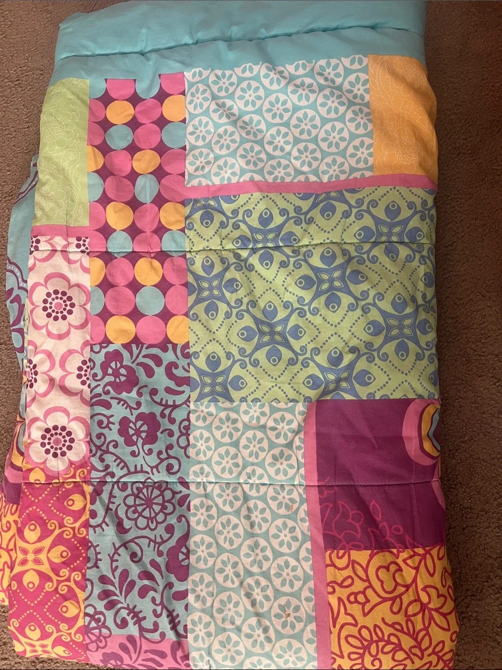 Twin Patchwork Floral Cotton Comforter - Multicolor